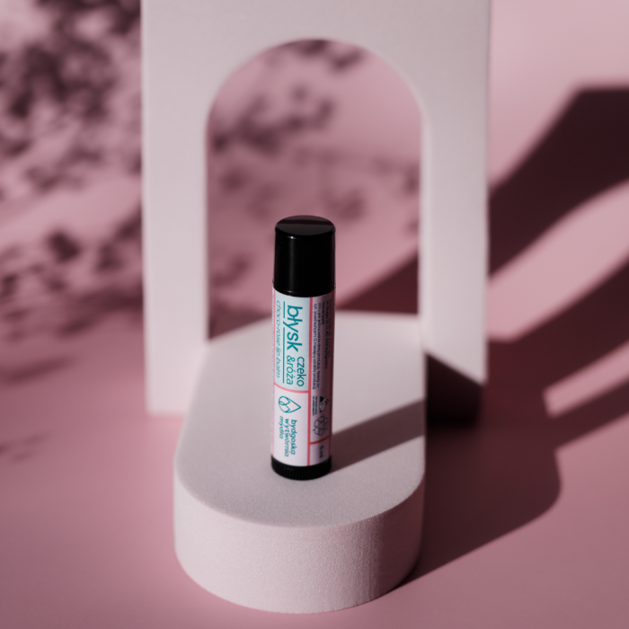naturalny-balsam-do-ust-czeko-roza.png